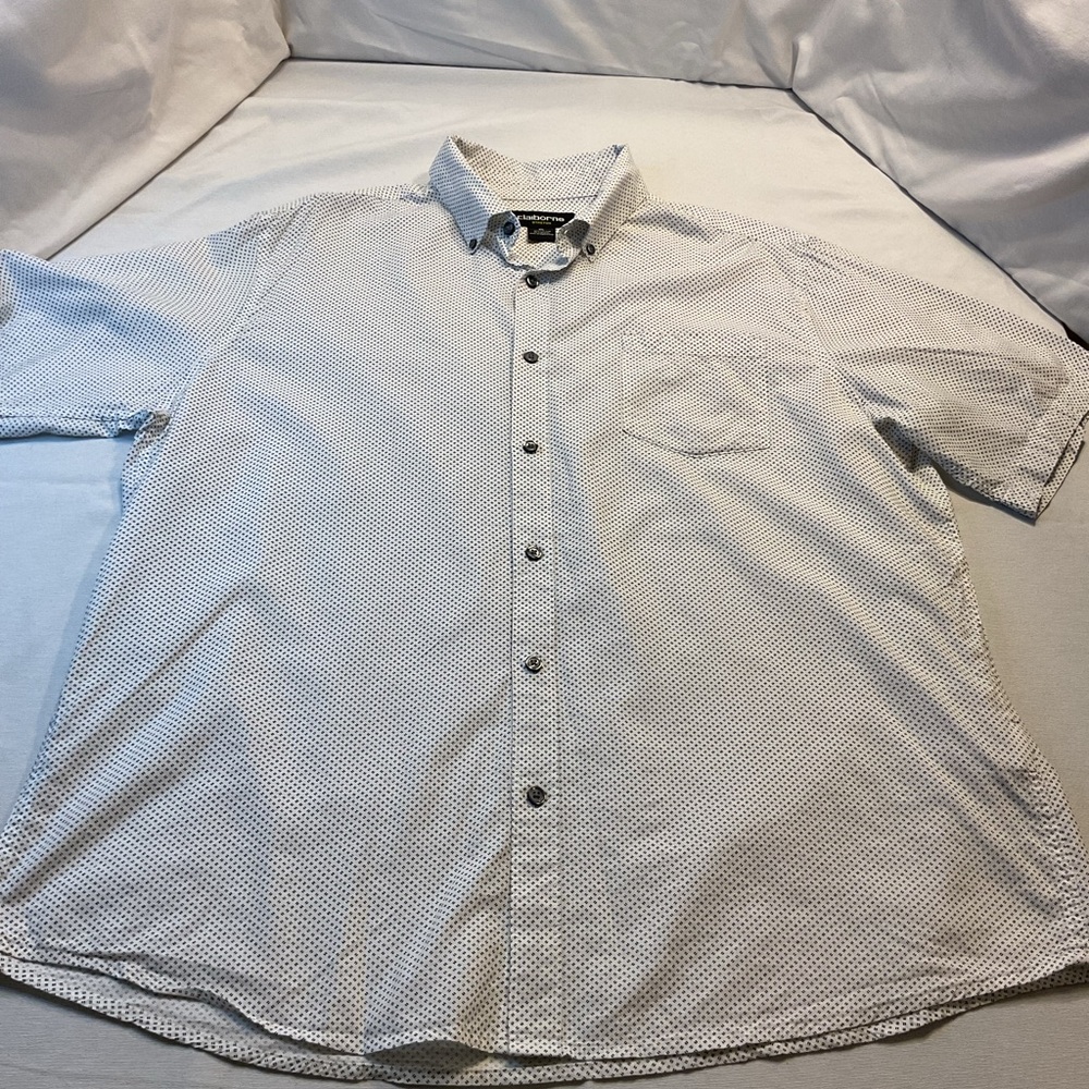 Claiborne Men's Collared Short Sleeve Button-Up Stretch White w/Black, Size XL